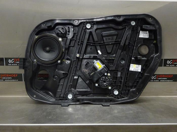Mécanique vitre 4portes avant droite d'un Kia Ceed Sportswagon (CDF) 1.4 T-GDI 16V 2019