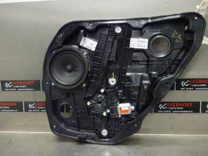 Usagé Mécanique vitre 4portes arrière droite Kia Ceed Sportswagon (CDF) 1.4 T-GDI 16V Prix sur demande proposé par Verhoef Cars & Parts