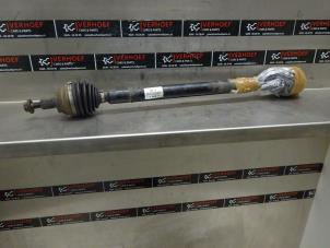 Used Front drive shaft, right Volkswagen Scirocco (137/13AD) 1.4 TSI 122 16V Price € 50,00 Margin scheme offered by Verhoef Cars & Parts