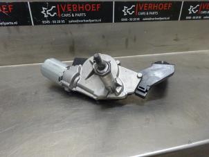 Used Rear wiper motor Kia Sportage (SL) 2.0 CVVT 16V 4x2 Price € 50,00 Margin scheme offered by Verhoef Cars & Parts