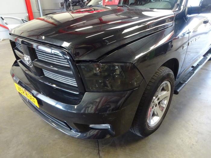 Front end, complete from a RAM 1500 Standard Cab (DS/DJ/D2) 5.7 Hemi V8 2011