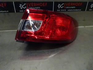 Used Taillight, right Renault Clio IV (5R) 0.9 Energy TCE 90 12V Price on request offered by Verhoef Cars & Parts