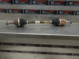 Used Front drive shaft, left Renault Clio IV (5R) 0.9 Energy TCE 90 12V Price € 50,00 Margin scheme offered by Verhoef Cars & Parts