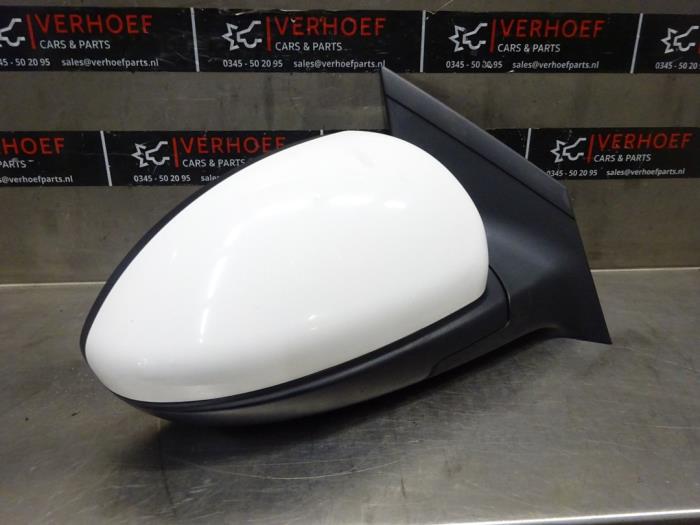 Wing mirror, right from a Daewoo Cruze 1.8 16V VVT 2009