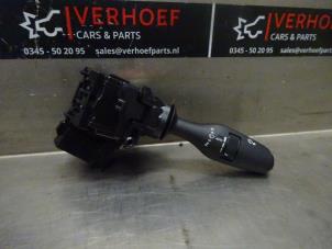 Usados Interruptor de limpiaparabrisas Lexus IS (E3) 300h 2.5 16V Precio de solicitud ofrecido por Verhoef Cars & Parts