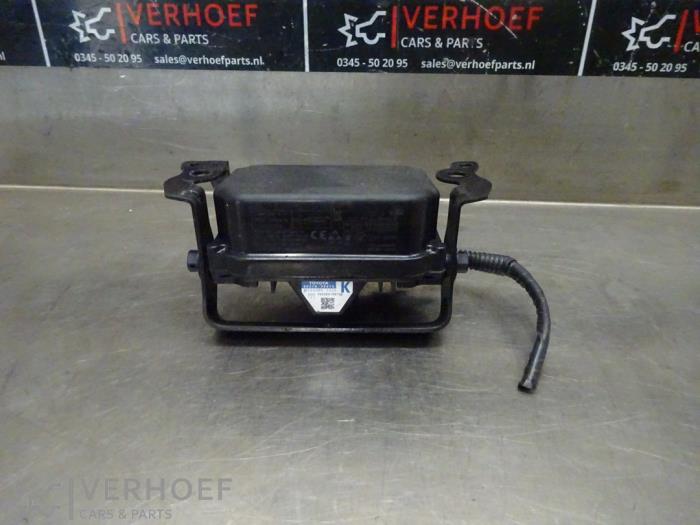 Begagnade Radarsensor Lexus IS (E3) 300h 2.5 16V Pris € 350,00 Marginaltabell erbjuds av Verhoef Cars & Parts