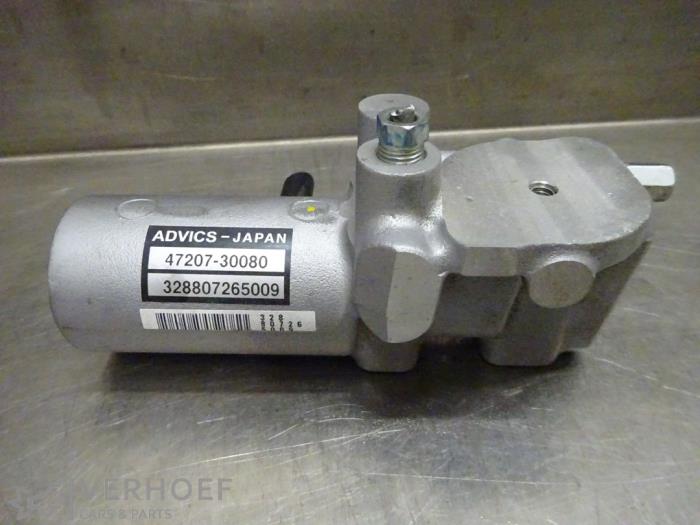 Usagé Servo frein Lexus IS (E3) 300h 2.5 16V Prix sur demande proposé par Verhoef Cars & Parts