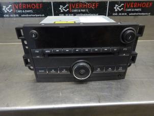 Gebrauchte Radio CD Spieler Chevrolet Captiva (C100) 2.4 16V 4x2 Preis auf Anfrage angeboten von Verhoef Cars & Parts