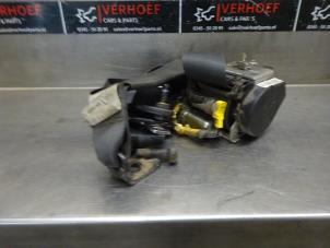 Used Front seatbelt, left Ford Transit Connect 1.8 TDCi 90 DPF Price € 75,00 Margin scheme offered by Verhoef Cars & Parts