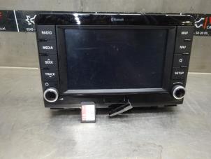 Used Display Multi Media control unit Kia Rio IV (YB) 1.0i T-GDi 100 12V Price € 350,00 Margin scheme offered by Verhoef Cars & Parts