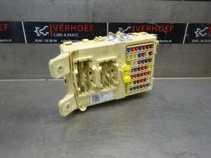 Usagé Boîte à fusibles Kia Rio IV (YB) 1.0i T-GDi 100 12V Prix sur demande proposé par Verhoef Cars & Parts