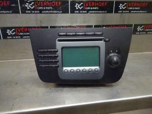 Usagé Radio/Lecteur CD Seat Altea (5P1) 1.6 Prix € 100,00 Règlement à la marge proposé par Verhoef Cars & Parts