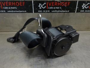 Used Rear seatbelt, left Nissan Qashqai (J11) 1.3 DIG-T 140 16V Price on request offered by Verhoef Cars & Parts