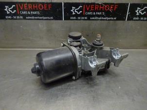 Gebrauchte Scheibenwischermotor vorne Toyota Aygo (B10) 1.0 12V VVT-i Preis € 25,00 Margenregelung angeboten von Verhoef Cars & Parts