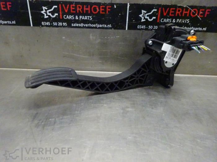 Gebrauchte Gaspedalposition Sensor Peugeot 308 SW (L4/L9/LC/LJ/LR) 1.2 12V e-THP PureTech 130 Preis auf Anfrage angeboten von Verhoef Cars & Parts