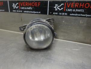 Gebrauchte Nebelscheinwerfer rechts vorne Opel Vivaro 1.6 CDTI BiTurbo 120 Preis € 60,50 Mit Mehrwertsteuer angeboten von Verhoef Cars & Parts