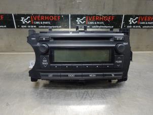 Used Radio CD player Toyota Yaris III (P13) 1.0 12V VVT-i Price on request offered by Verhoef Cars & Parts