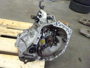 Used Gearbox Toyota Yaris III (P13) 1.0 12V VVT-i Price on request offered by Verhoef Cars & Parts