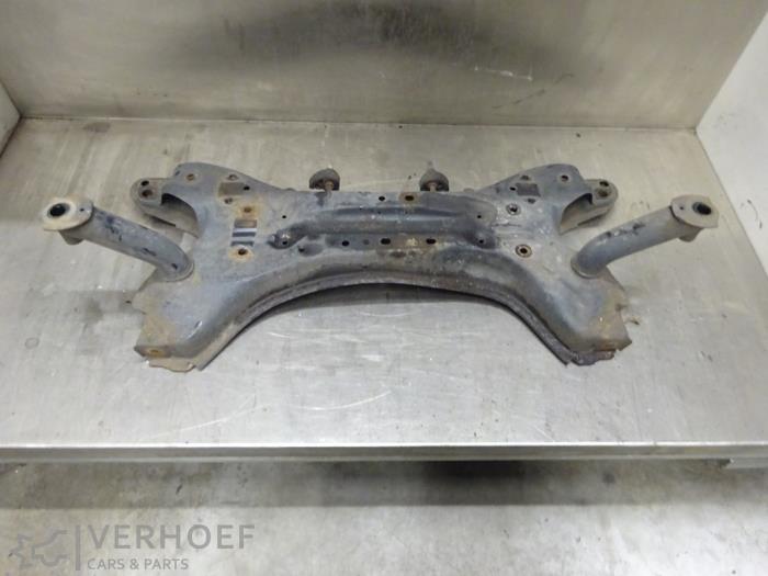 Used Subframe Toyota Yaris (P1) 1.3 16V VVT-i Price € 75,00 Margin scheme offered by Verhoef Cars & Parts