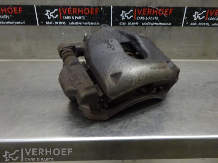 Gebrauchte Bremszange rechts vorne Toyota Auris (E15) 1.4 D-4D-F 16V Preis € 50,00 Margenregelung angeboten von Verhoef Cars & Parts