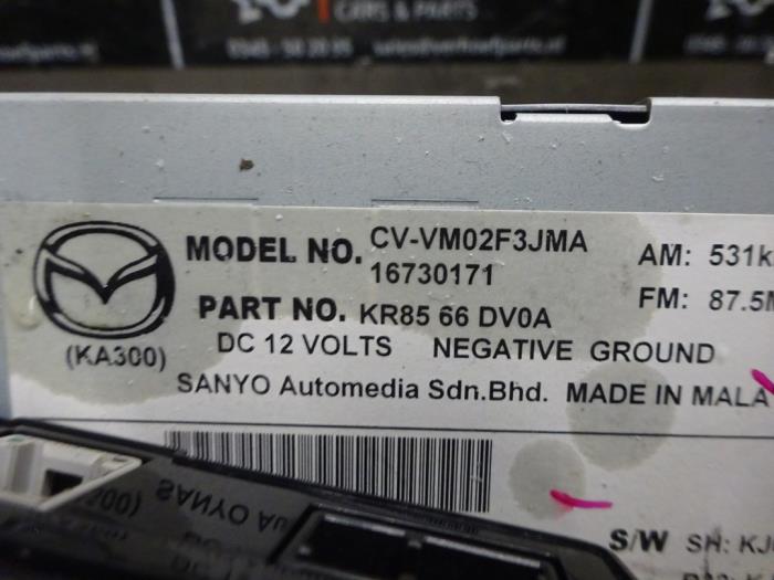 Display Multi Media control unit from a Mazda CX-5 (KE,GH) 2.2 SkyActiv-D 16V 2WD 2014