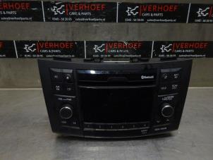 Used Radio CD player Suzuki Swift (ZA/ZC/ZD) 1.2 16_ Price € 95,00 Margin scheme offered by Verhoef Cars & Parts