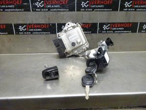 Used Set of cylinder locks (complete) Suzuki Swift (ZA/ZC/ZD) 1.2 16_ Price on request offered by Verhoef Cars & Parts