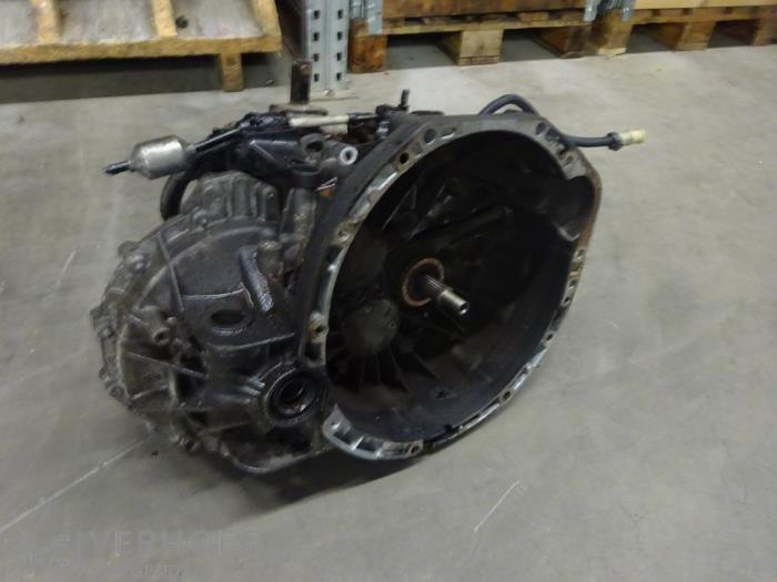 Gebrauchte Getriebe Nissan NV 400 (M9J) 2.3 dCi 100 16V Preis auf Anfrage angeboten von Verhoef Cars & Parts