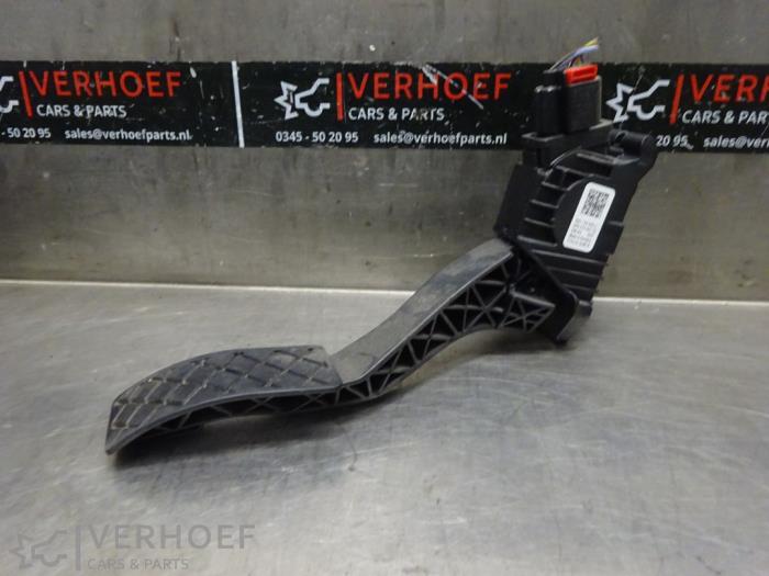 Begagnade Gaspedalsensor Volkswagen Touran (5T1) 2.0 TDI 150 Pris € 50,00 Marginaltabell erbjuds av Verhoef Cars & Parts