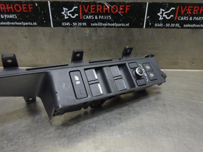 Usados Interruptor combinado de ventanillas Landrover Range Rover Evoque II (LZC/LZS/LZH) Precio € 75,00 Norma de margen ofrecido por Verhoef Cars & Parts