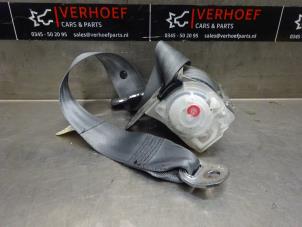 Gebrauchte Sicherheitsgurt links hinten Toyota Prius (ZVW3) 1.8 16V Preis auf Anfrage angeboten von Verhoef Cars & Parts