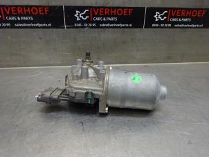 Used Front wiper motor Hyundai i10 (B5) 1.0 12V Price € 50,00 Margin scheme offered by Verhoef Cars & Parts