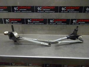 Used Wiper mechanism Renault Megane III Berline (BZ) 1.5 dCi 110 Price on request offered by Verhoef Cars & Parts
