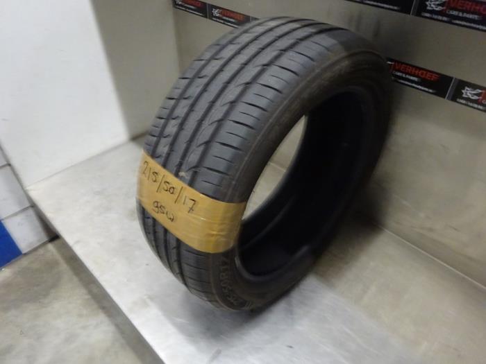 Tyre with tyre size 215/50/17 - MASTERSTEEL