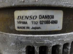 Dynamo van een Toyota Avensis Wagon (T27) 2.2 16V D-4D-F 180 2010