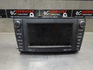 Usados Controlador de pantalla multimedia Toyota Avensis Wagon (T27) 2.2 16V D-4D-F 180 Precio € 250,00 Norma de margen ofrecido por Verhoef Cars & Parts