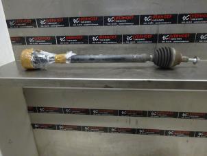 Used Front drive shaft, right Volkswagen Caddy IV 2.0 TDI 75 Price on request offered by Verhoef Cars & Parts