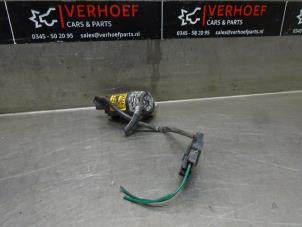 Used Windscreen washer pump Hyundai Atos 1.1 12V Price on request offered by Verhoef Cars & Parts