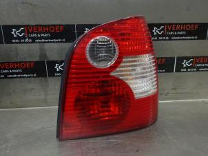 Usagé Feu arrière droit Volkswagen Polo IV (9N1/2/3) 1.2 12V Prix € 40,00 Règlement à la marge proposé par Verhoef Cars & Parts