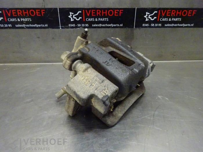 Usagé Etrier de frein arrière gauche Toyota Land Cruiser (J12) 3.0 D-4D 16V Prix sur demande proposé par Verhoef Cars & Parts