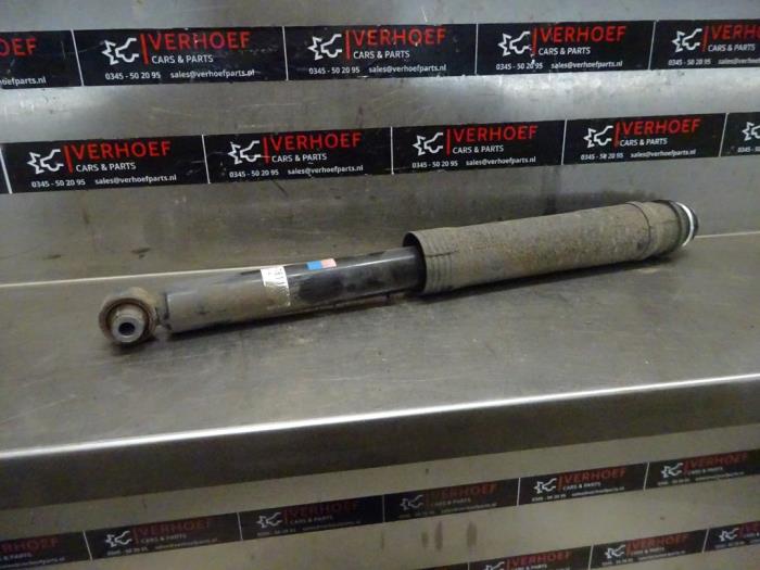 Rear shock absorber, left from a Lexus CT 200h 1.8 16V 2015
