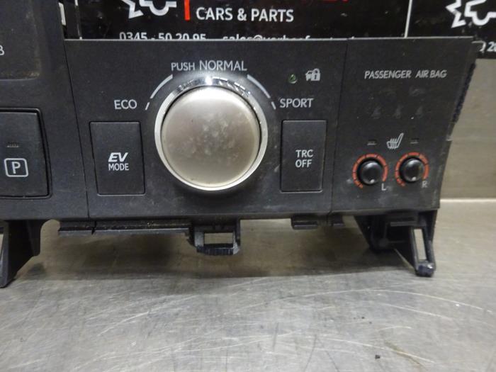 Automatic gear selector from a Lexus CT 200h 1.8 16V 2015