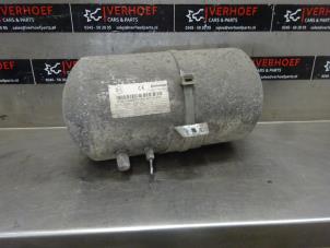 Used Air reservoir Peugeot Boxer (U9) 2.2 HDi 130 Euro 5 Price on request offered by Verhoef Cars & Parts