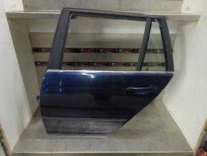 Used Rear door 4-door, left BMW 3 serie Touring (E46/3) 320i 24V Price on request offered by Verhoef Cars & Parts