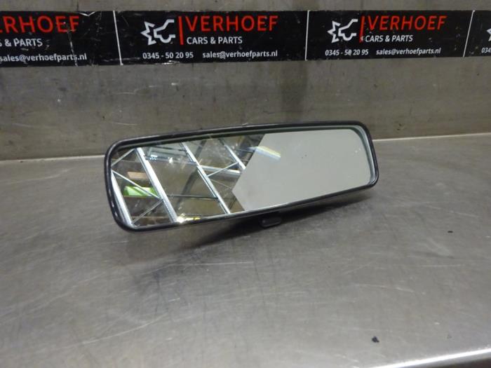 Rear view mirror from a Nissan Micra (K14) 0.9 IG-T 12V 2019