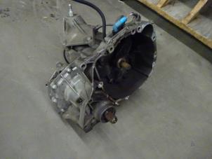 Used Gearbox Renault Twingo II (CN) 1.2 16V Price on request offered by Verhoef Cars & Parts