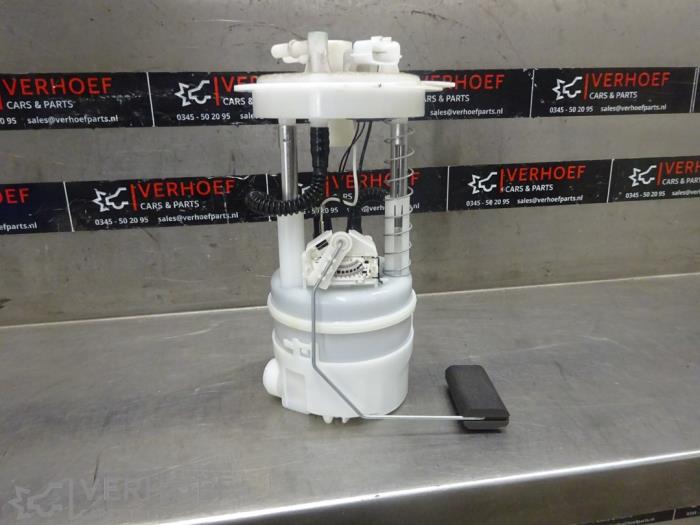 Gebrauchte Benzinpumpe Nissan Micra (K14) 1.0 IG-T 100 Preis € 75,00 Margenregelung angeboten von Verhoef Cars & Parts