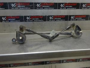 Gebrauchte Scheibenwischer Mechanik Hyundai i20 1.2i 16V Preis auf Anfrage angeboten von Verhoef Cars & Parts