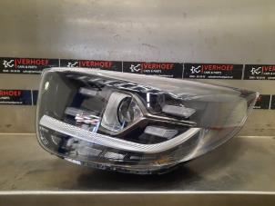 New Headlight, left Kia Picanto Price € 665,50 Inclusive VAT offered by Verhoef Cars & Parts