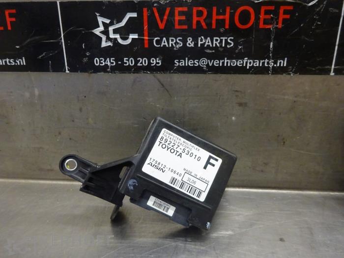 Ordinateur divers Lexus IS (E3), 2013 300h 2.5 16V, Berline, 4 portes, Electrique Essence, 2.499cc, 164kW (223pk), RWD, 2ARFSE, 2013-04, AVE30 (Occasion)